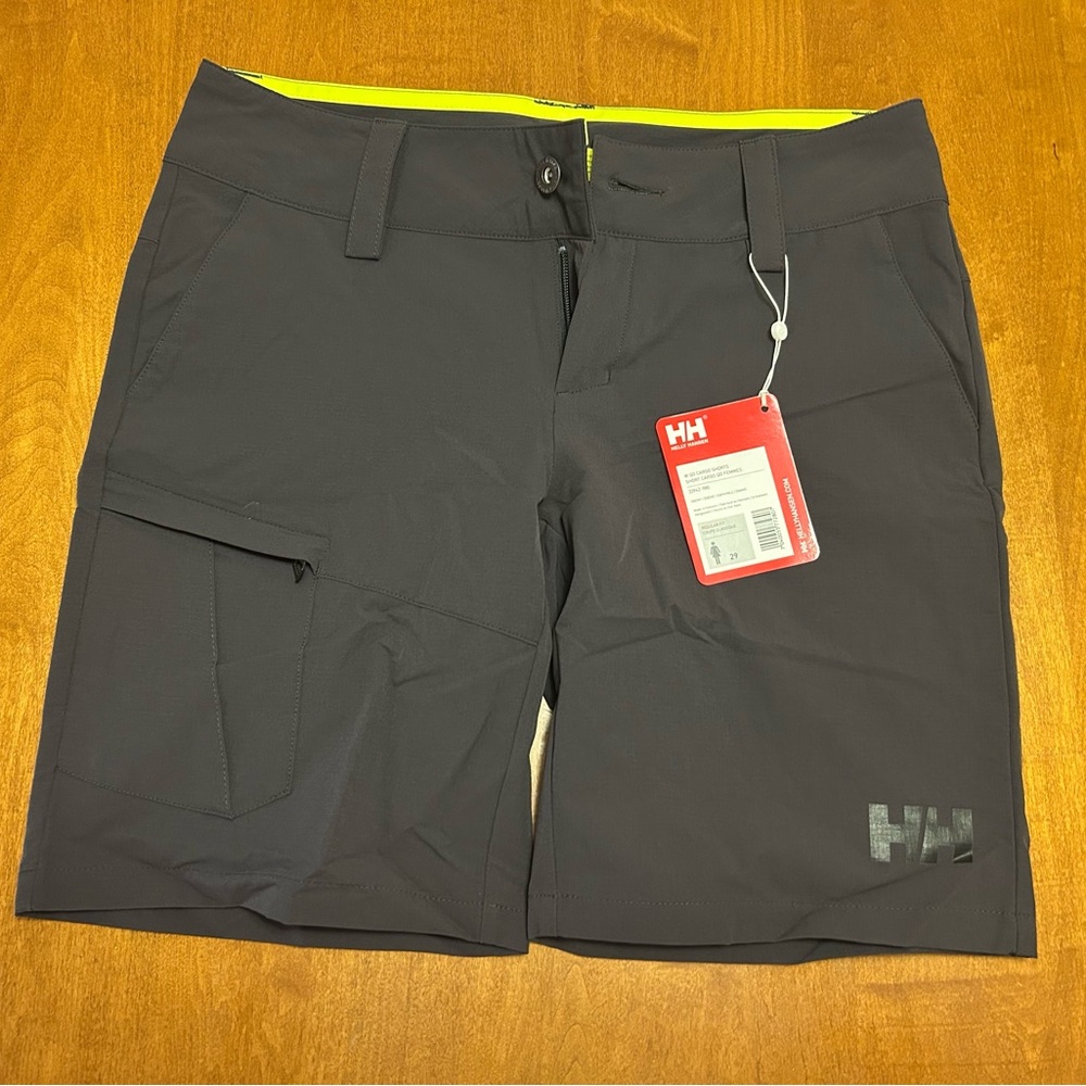 NWT 🎉 Helly Hansen Women’s Sailing Cargo Shorts